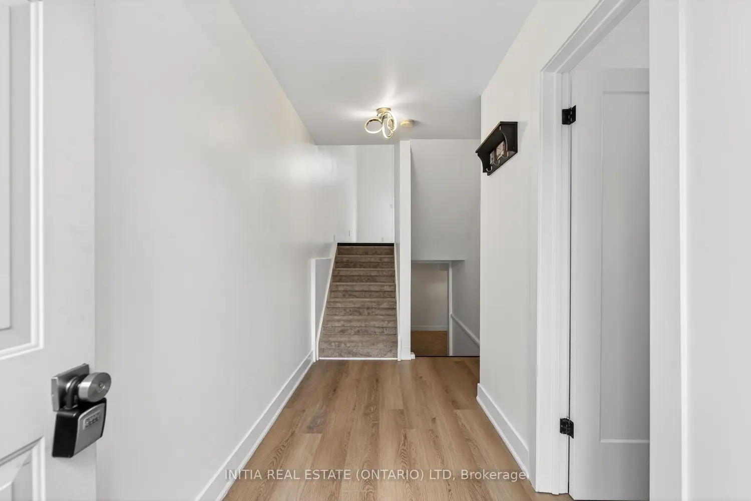 Additional image 6 of 40 Fairfax Court 1