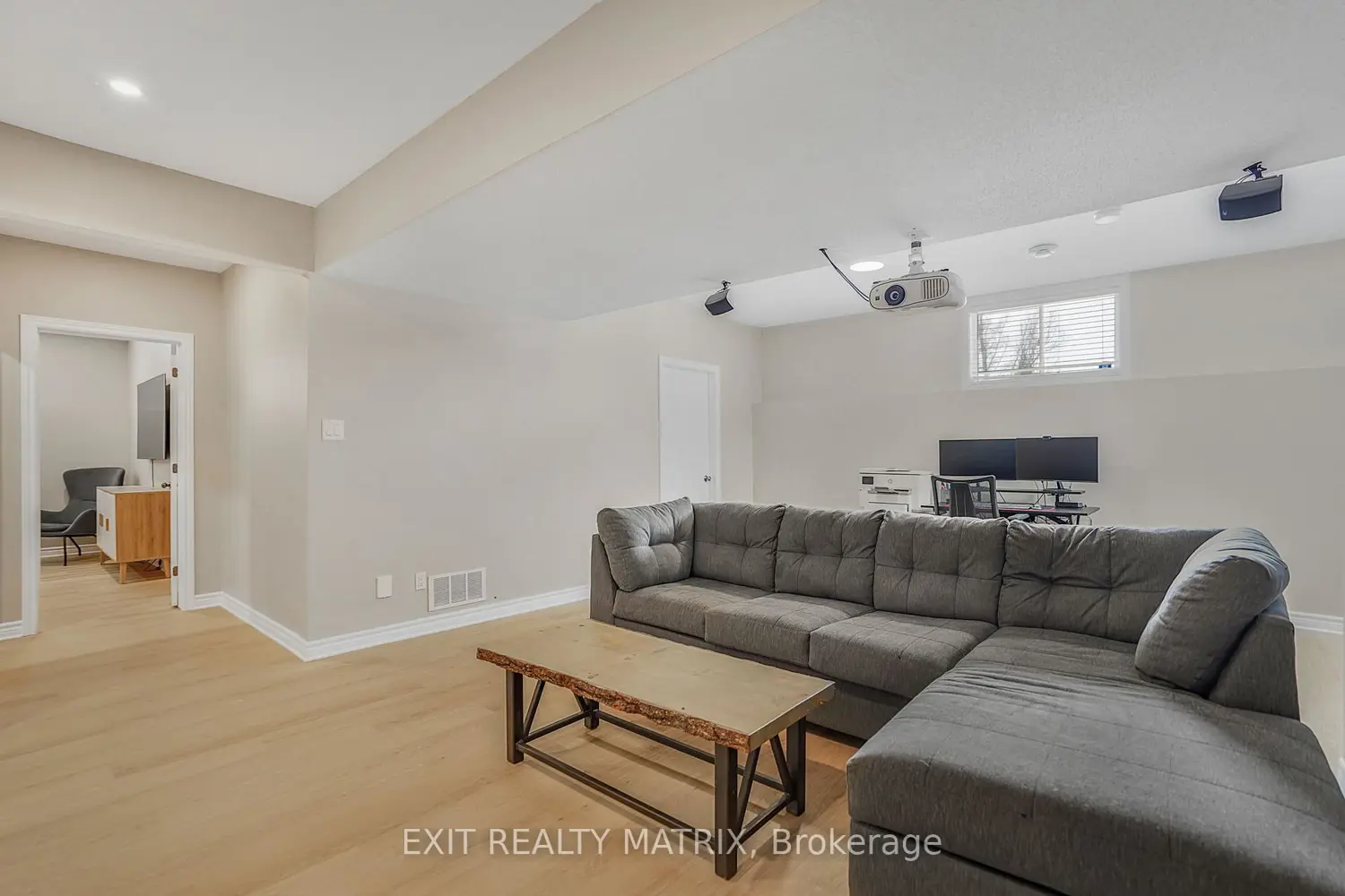 Additional image 15 of 403 Centenaire Street