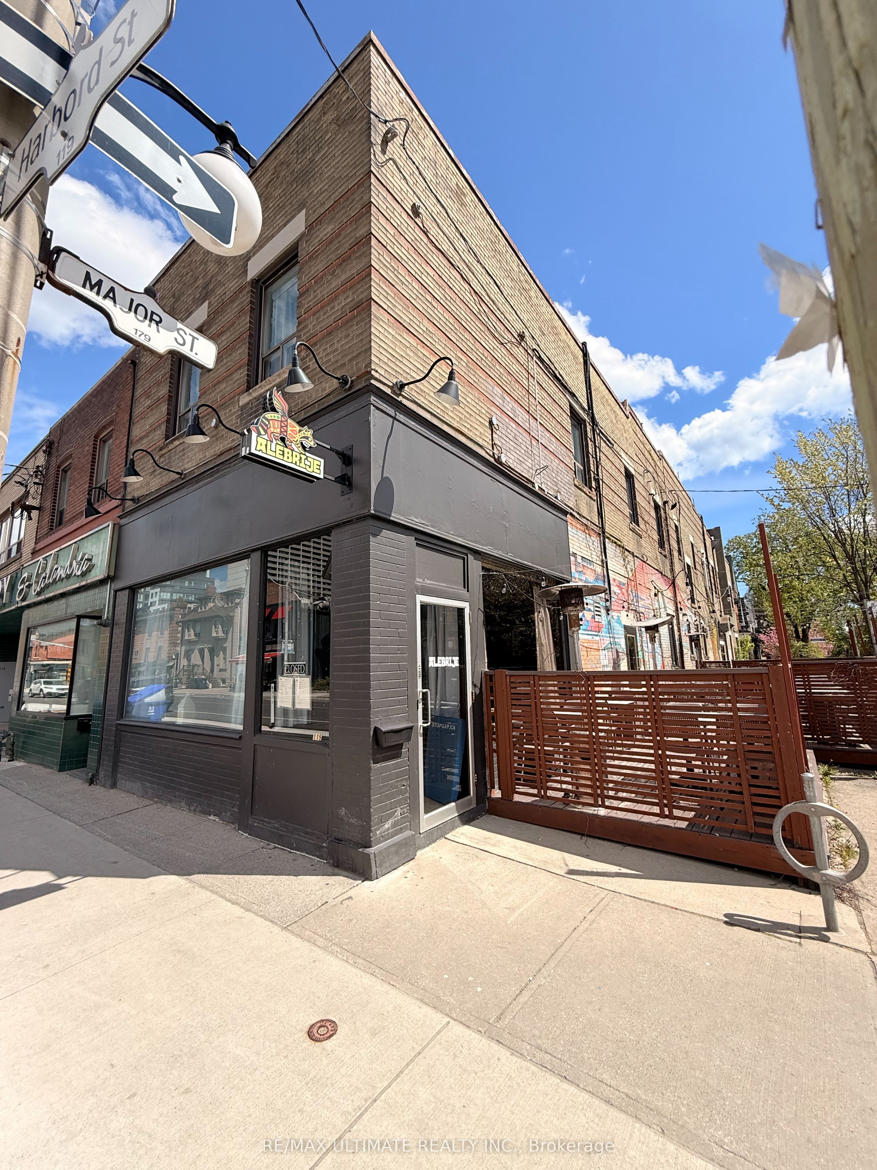 119 Harbord Street, Toronto, ON, M5S 1G7