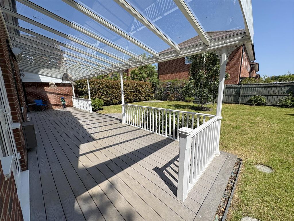 Additional image 15 of 5 bed detached house to rentGlaisdale Court, Darlington DL3