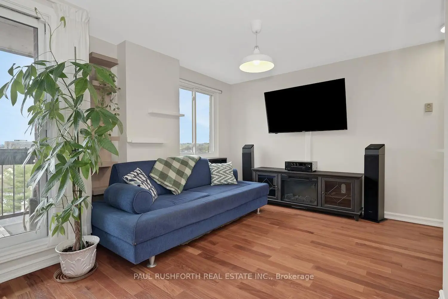 222 Guigues Avenue 601 photo 4