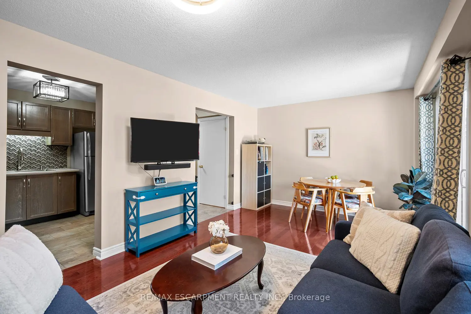 Additional image 6 of 610 Barton Street 12