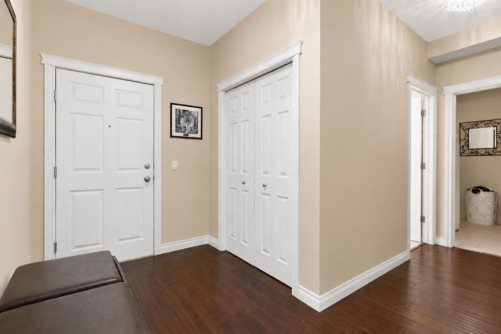 Additional image 4 of 7305-14 Hemlock Crescent SW, Calgary, AB, T3C 2Z1