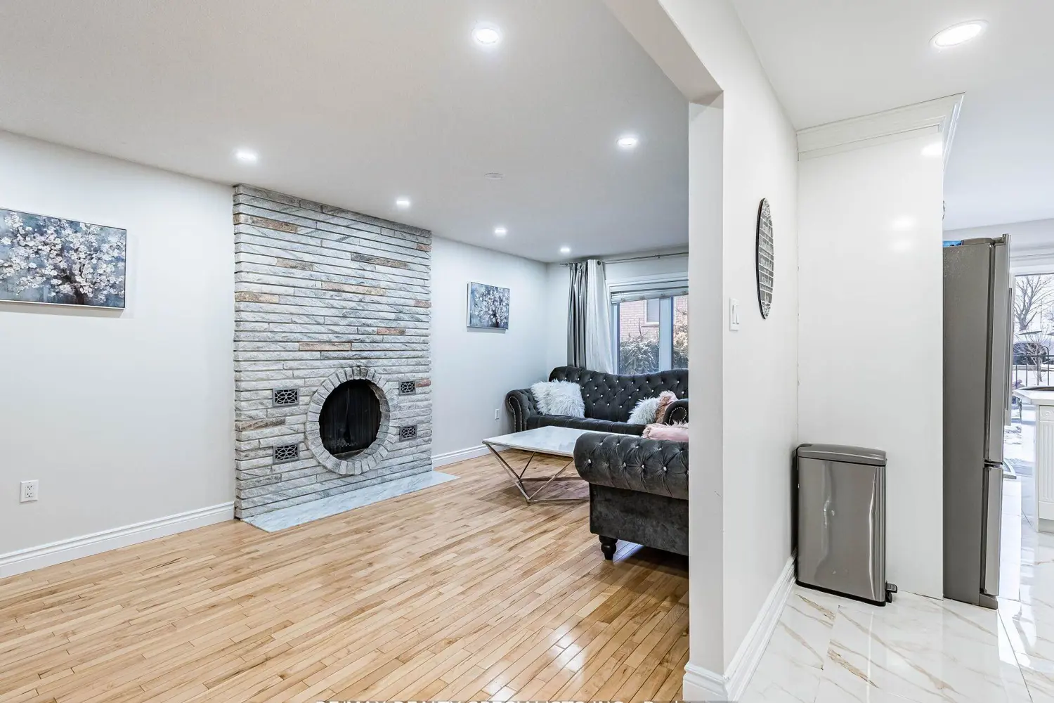 Additional image 8 of 2 Robespierre Court