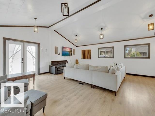 Additional image 6 of 3602 50th Avenue, Sylvan Lake, AB, T4S1B2