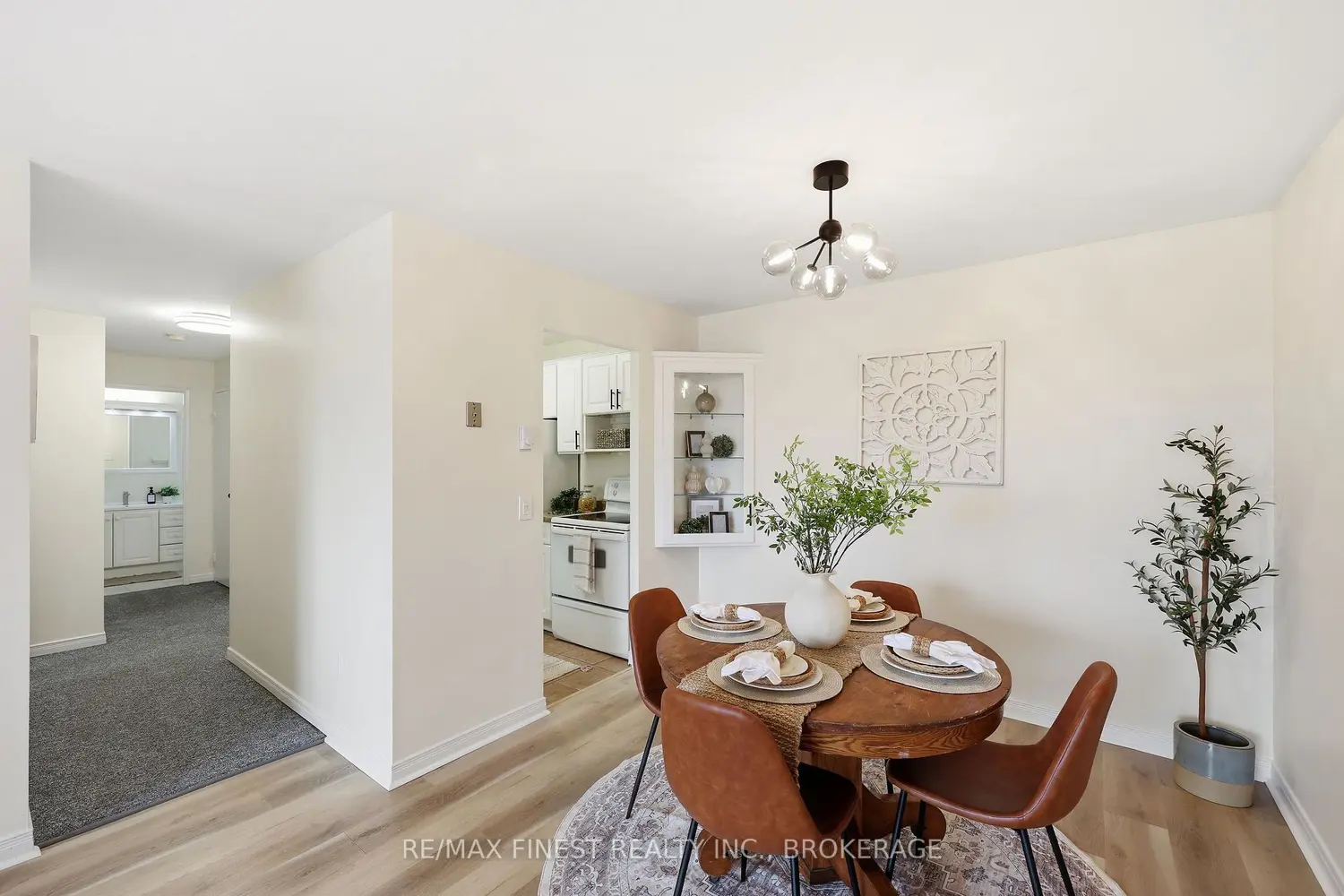 Additional image 9 of 334 Queen Mary Road 407