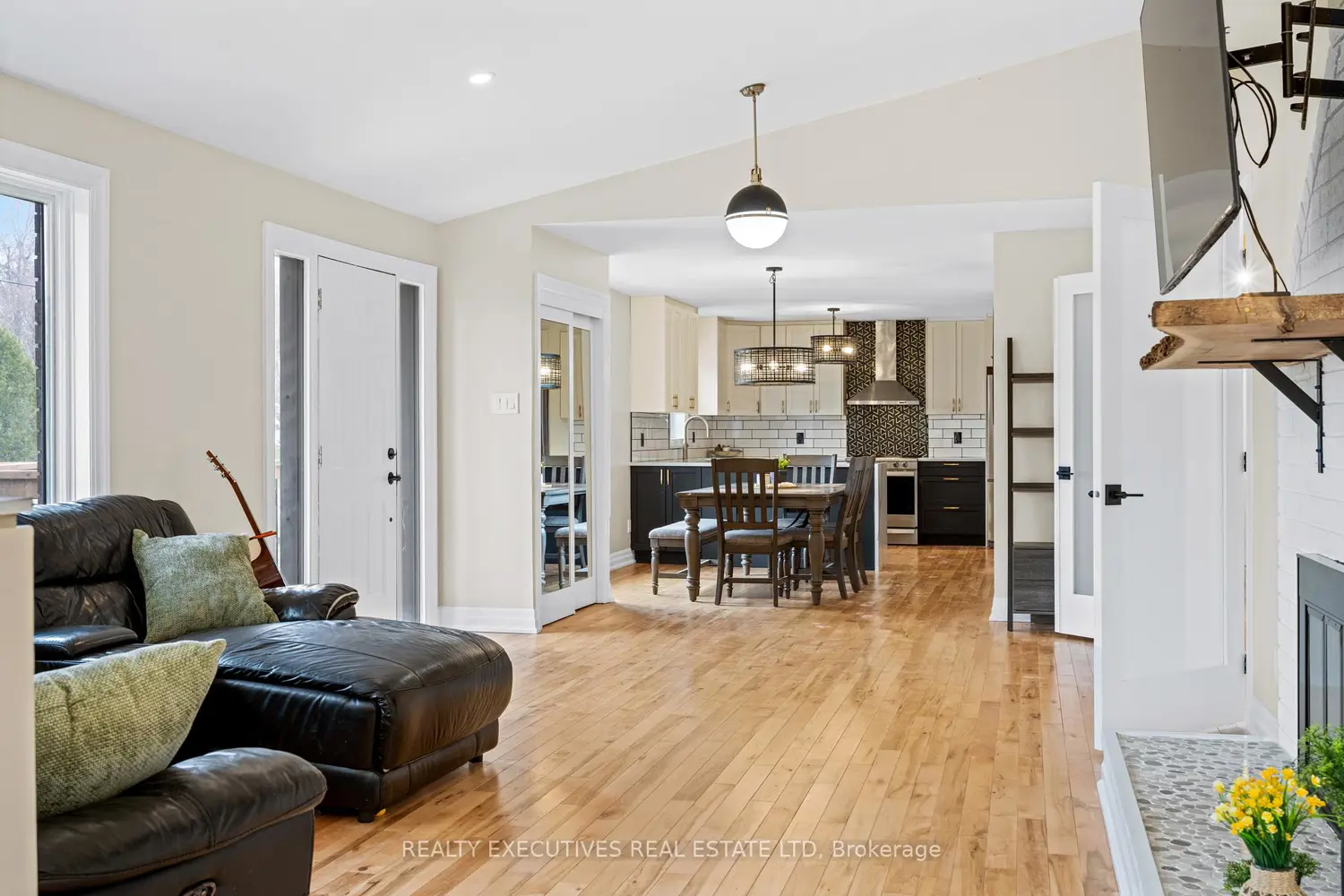 Additional image 8 of 1664 Christina Crescent