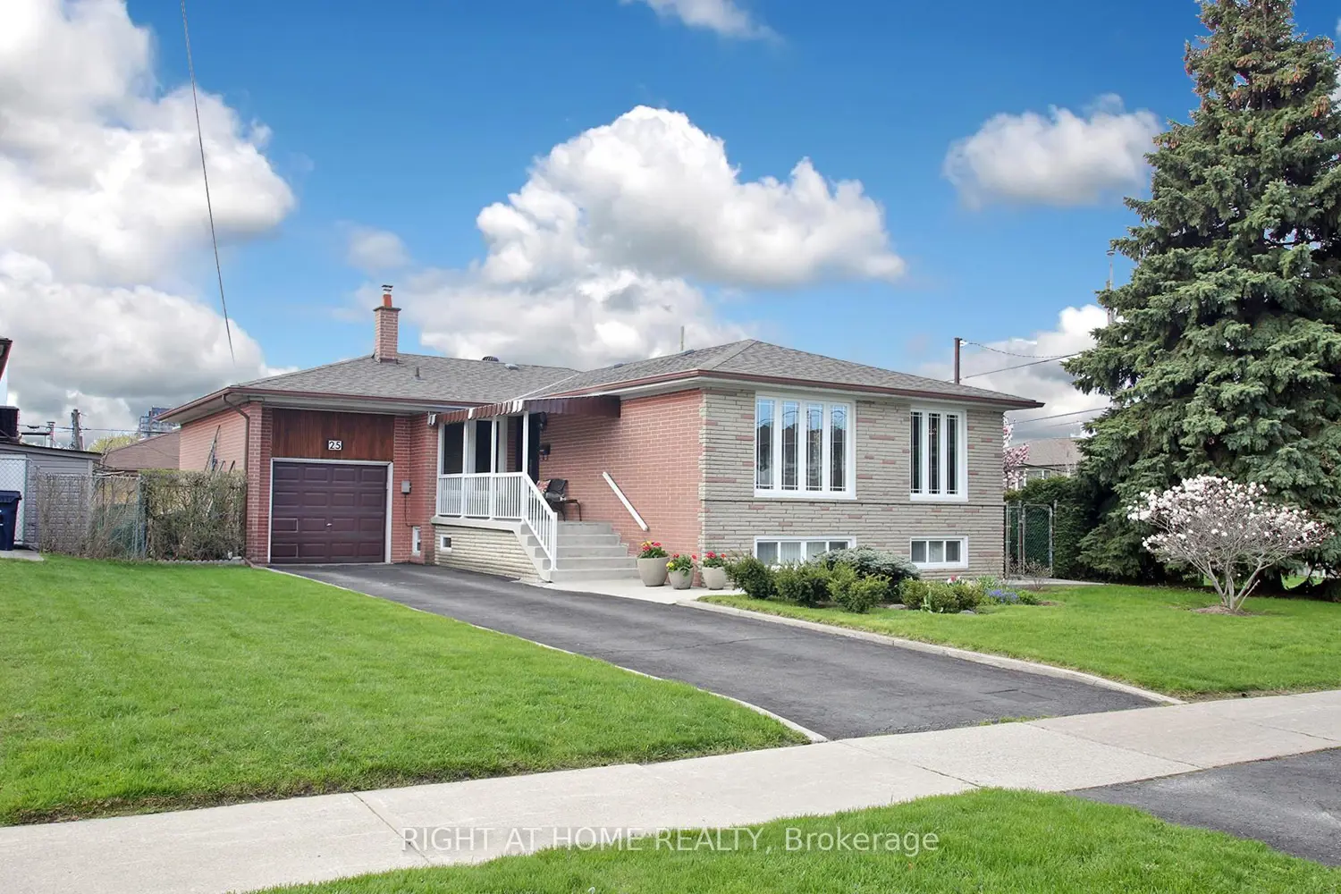25 Sparrow Avenue