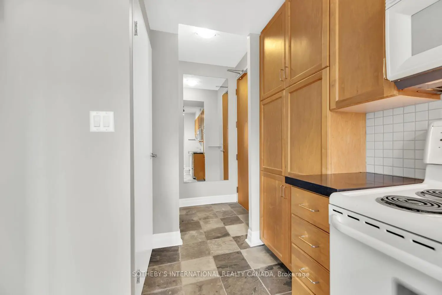 Additional image 3 of 70 Alexander Street 207