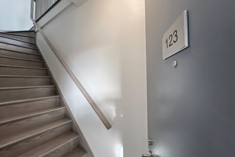 Additional image 8 of 123-62 Dixfield Drive, Toronto, ON, M9C 3W1