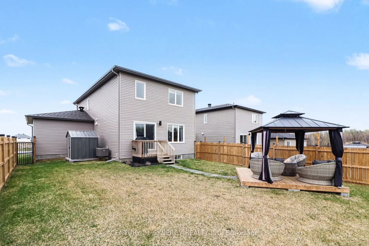 Additional image 17 of 98 Villeneuve Street
