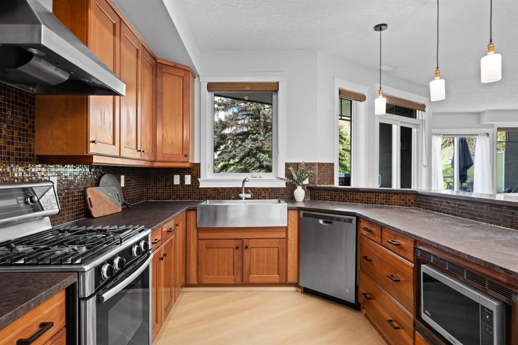 Additional image 5 of 525 5 Street NE, Calgary, AB, T2E 3W6