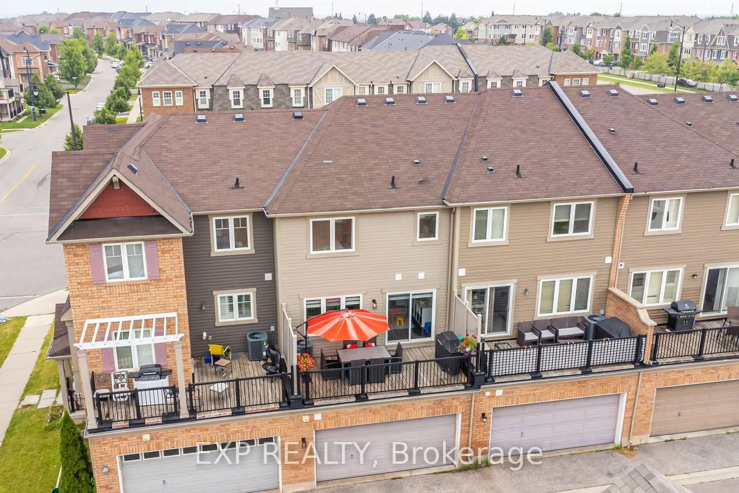 102 Bleasdale Avenue photo 3
