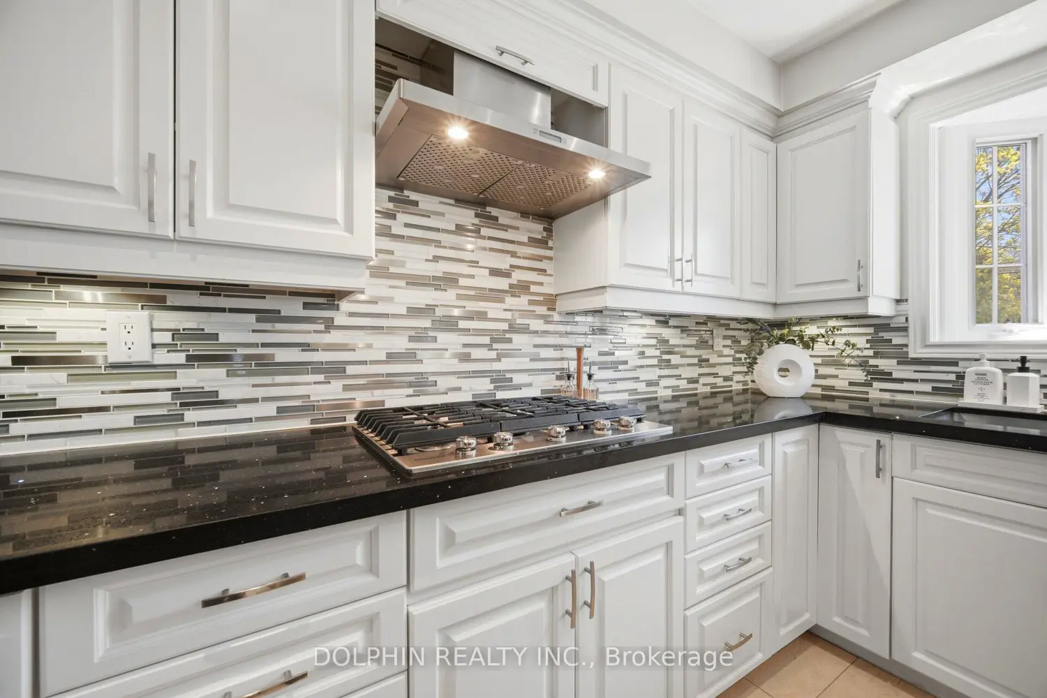 Additional image 4 of 1090 Vanier Drive