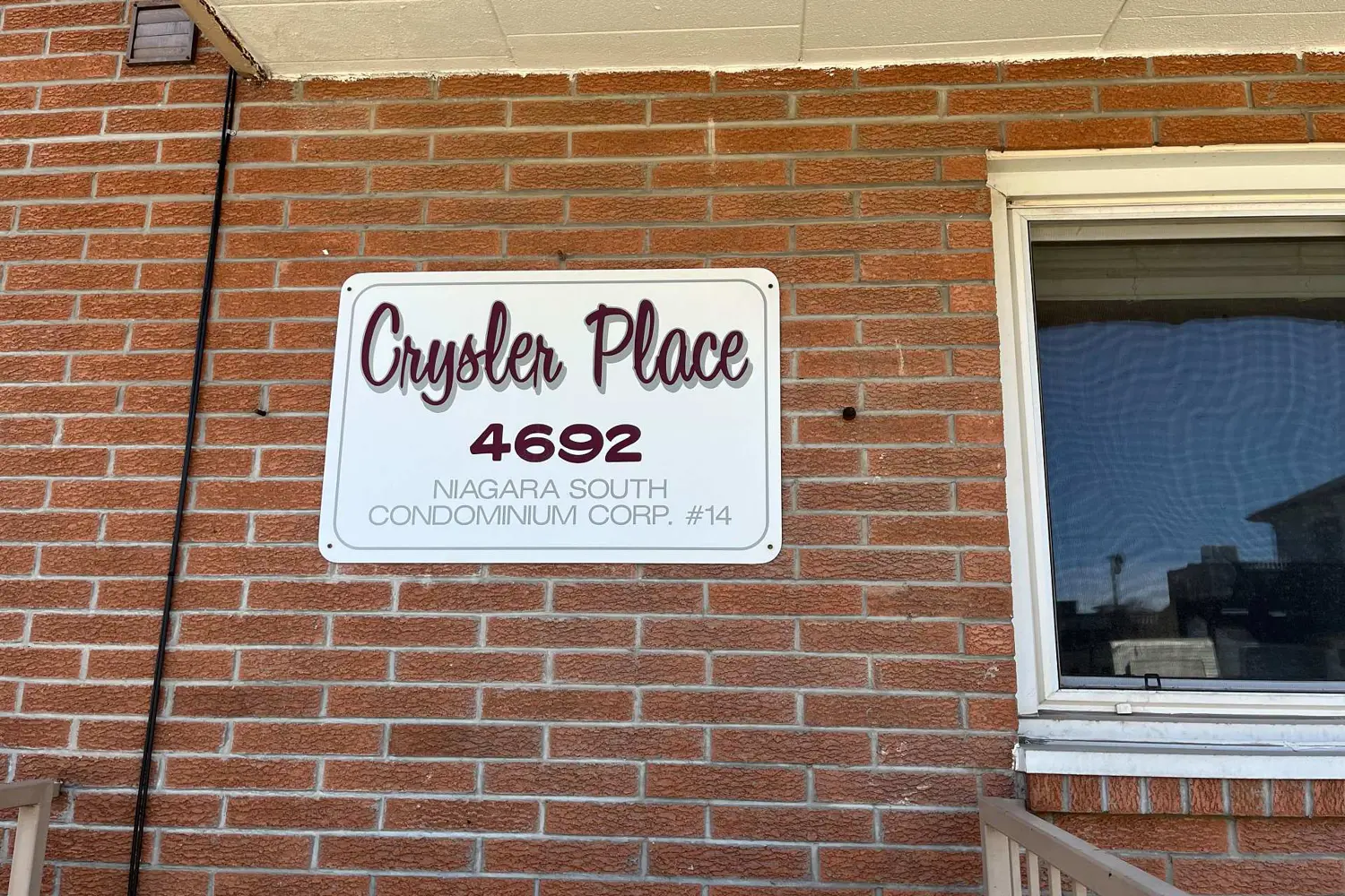 4692 Crysler Avenue 302