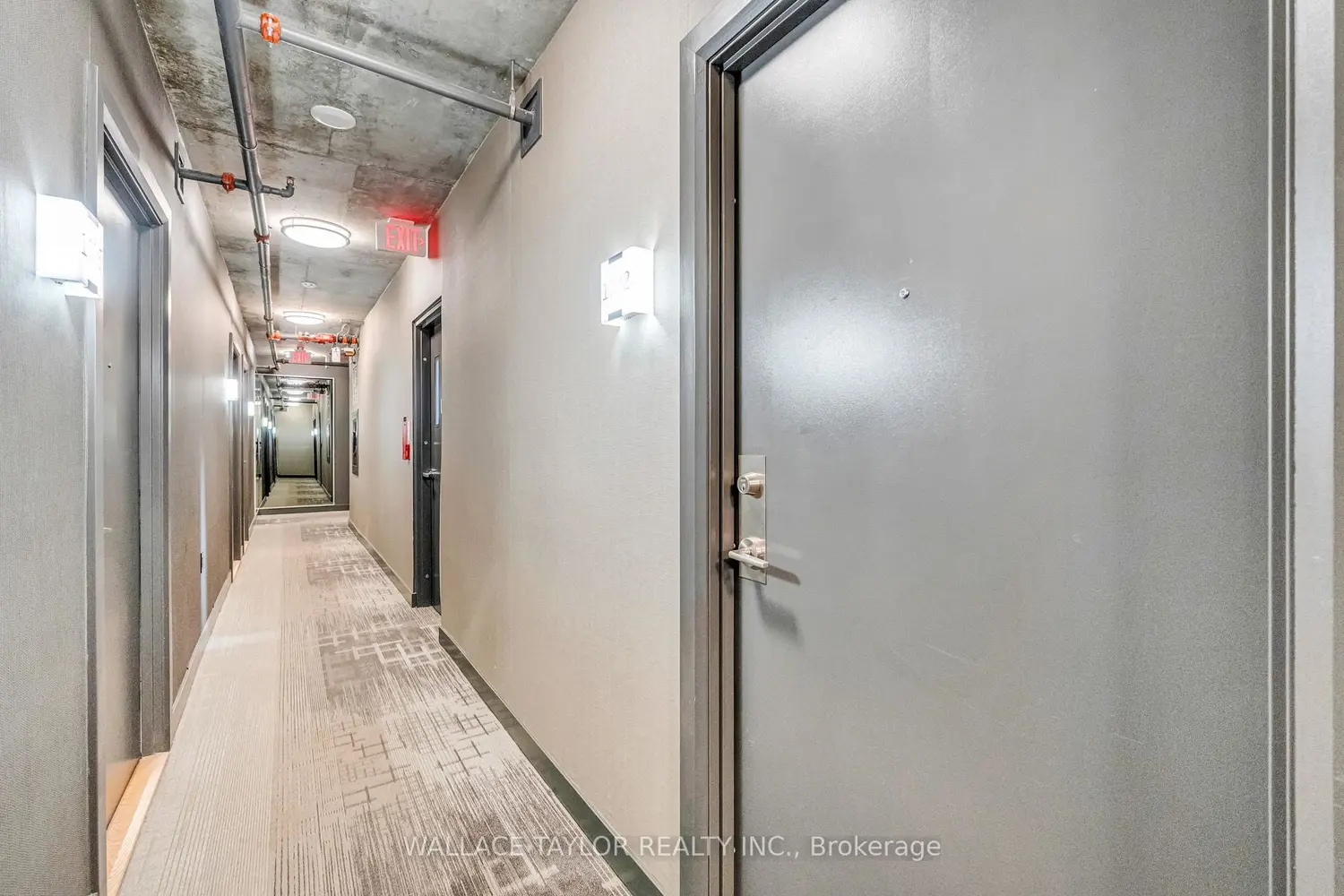 Additional image 18 of 210 Simcoe Street 1702