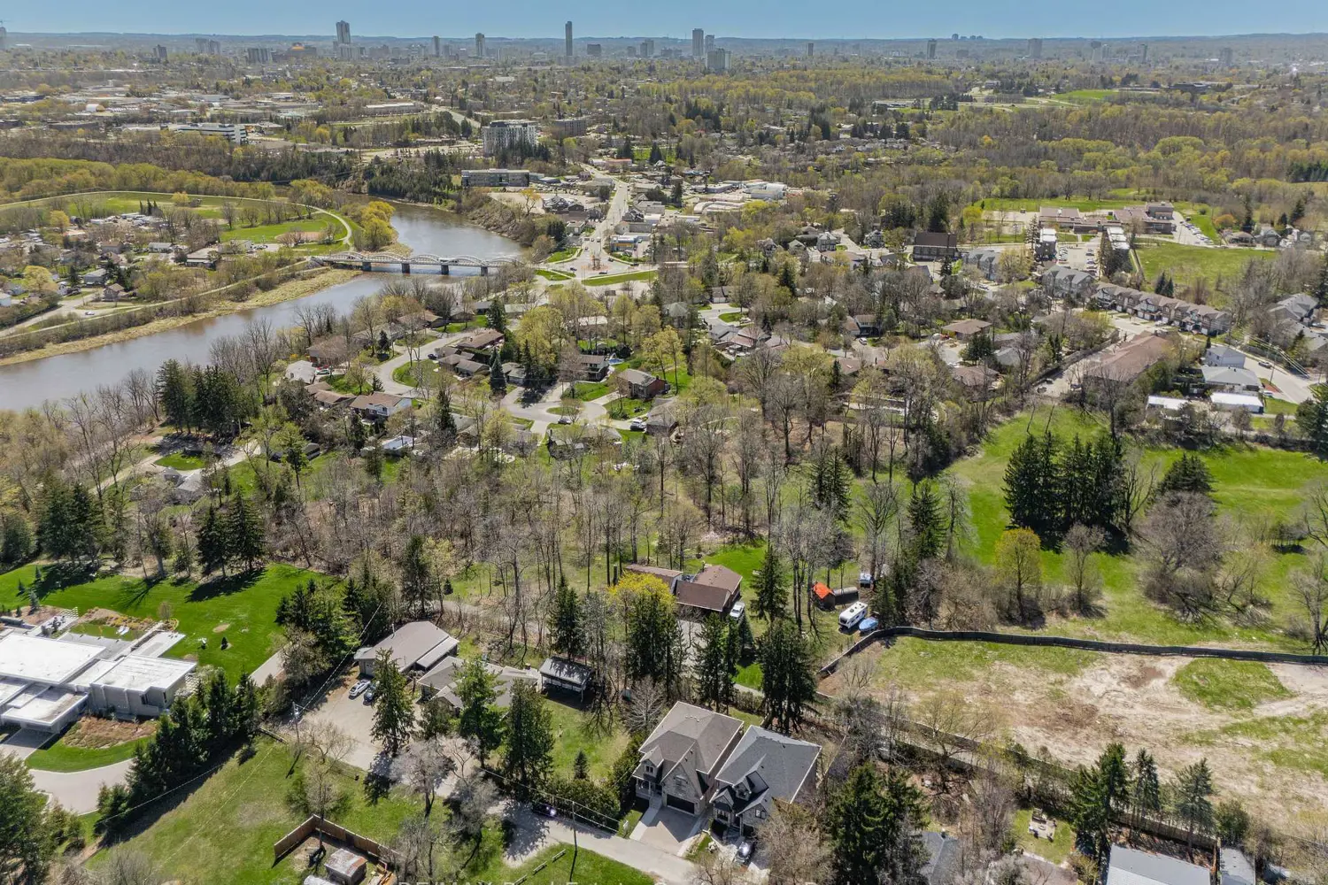 Additional image 2 of 25 Macville Avenue