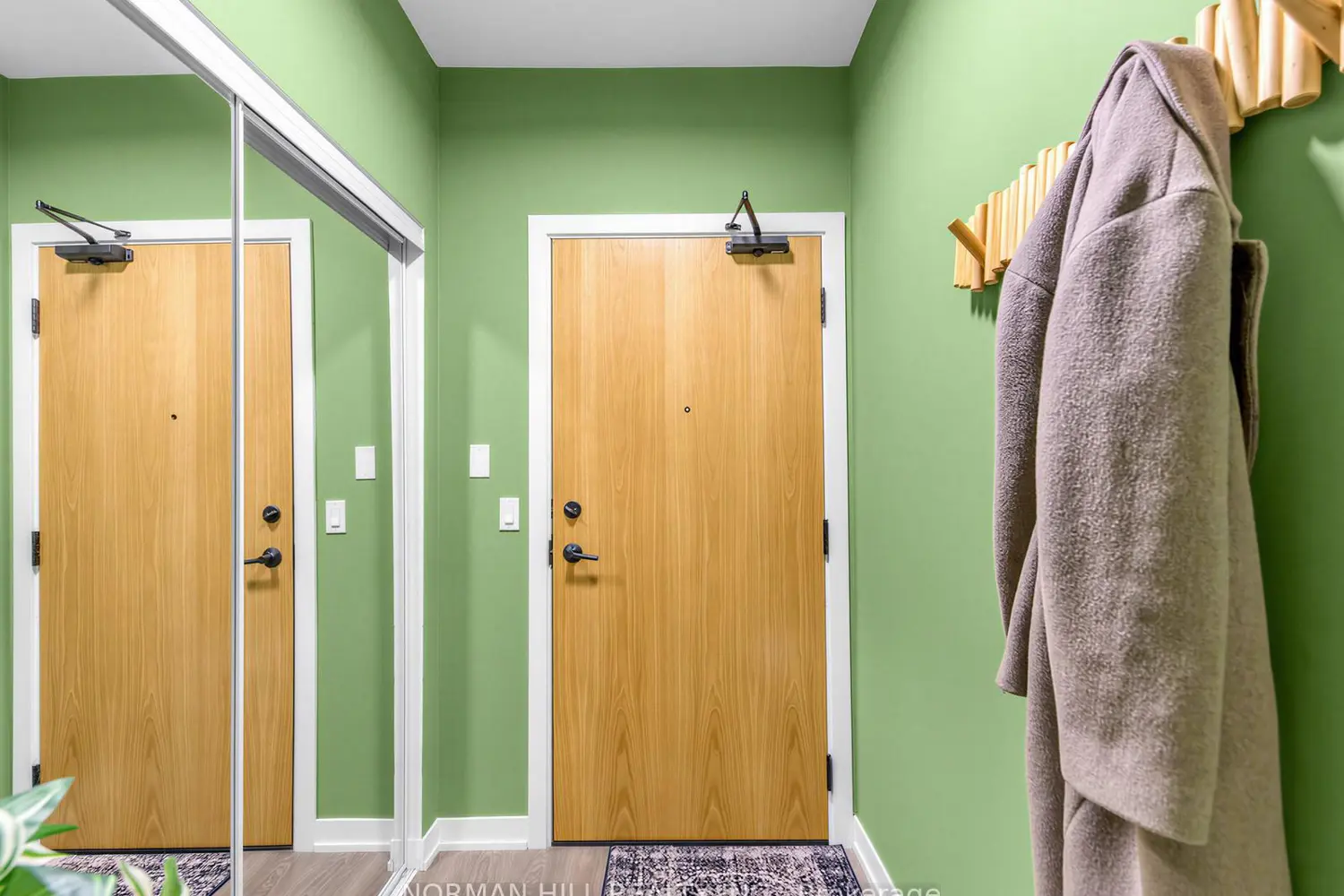 7950 Bathurst Street 701