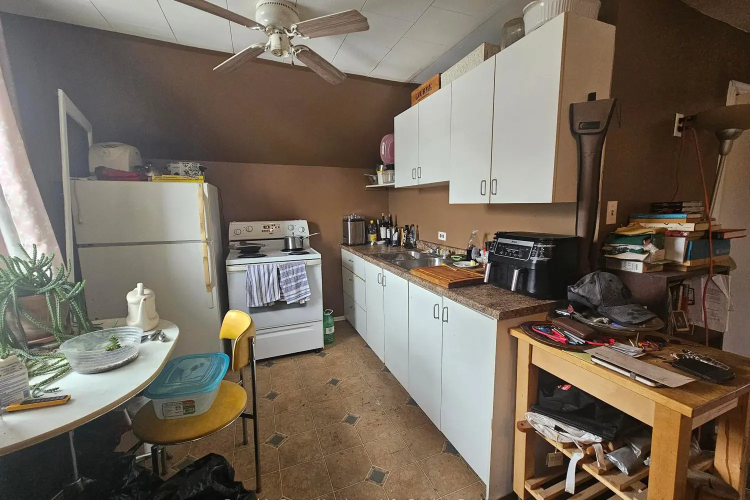 Additional image 6 of 451 Grills Street