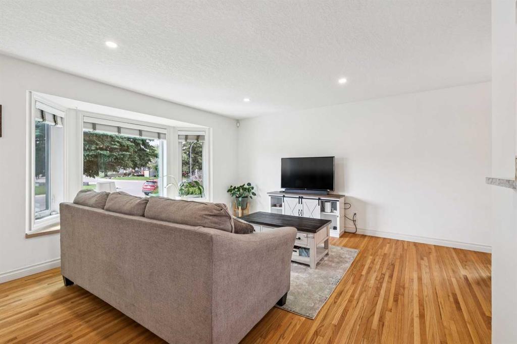 Additional image 3 of 308 99 Avenue SE, Calgary, AB, T2J 0J2