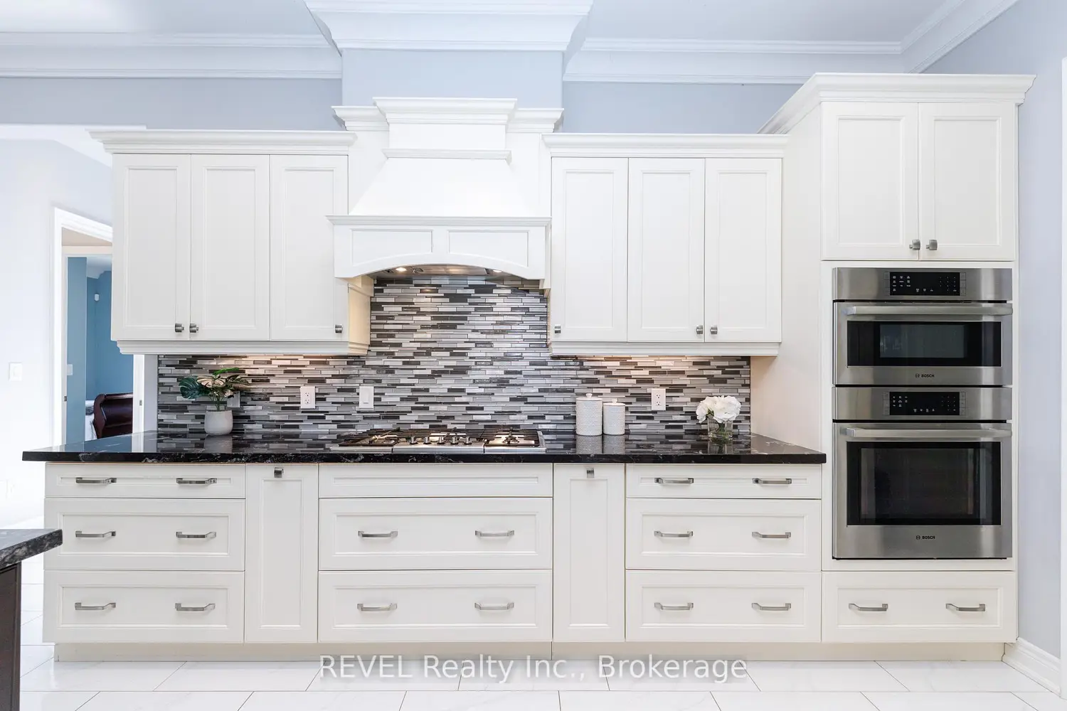 Additional image 5 of 9421 Madison Crescent