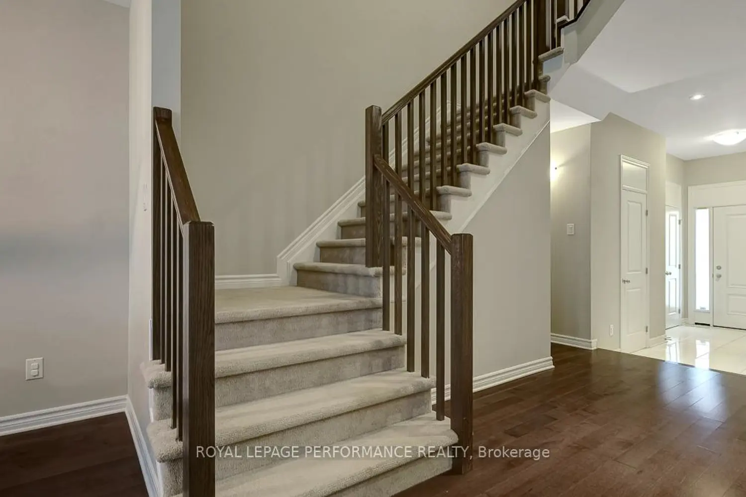 338 Alasken Drive photo 3
