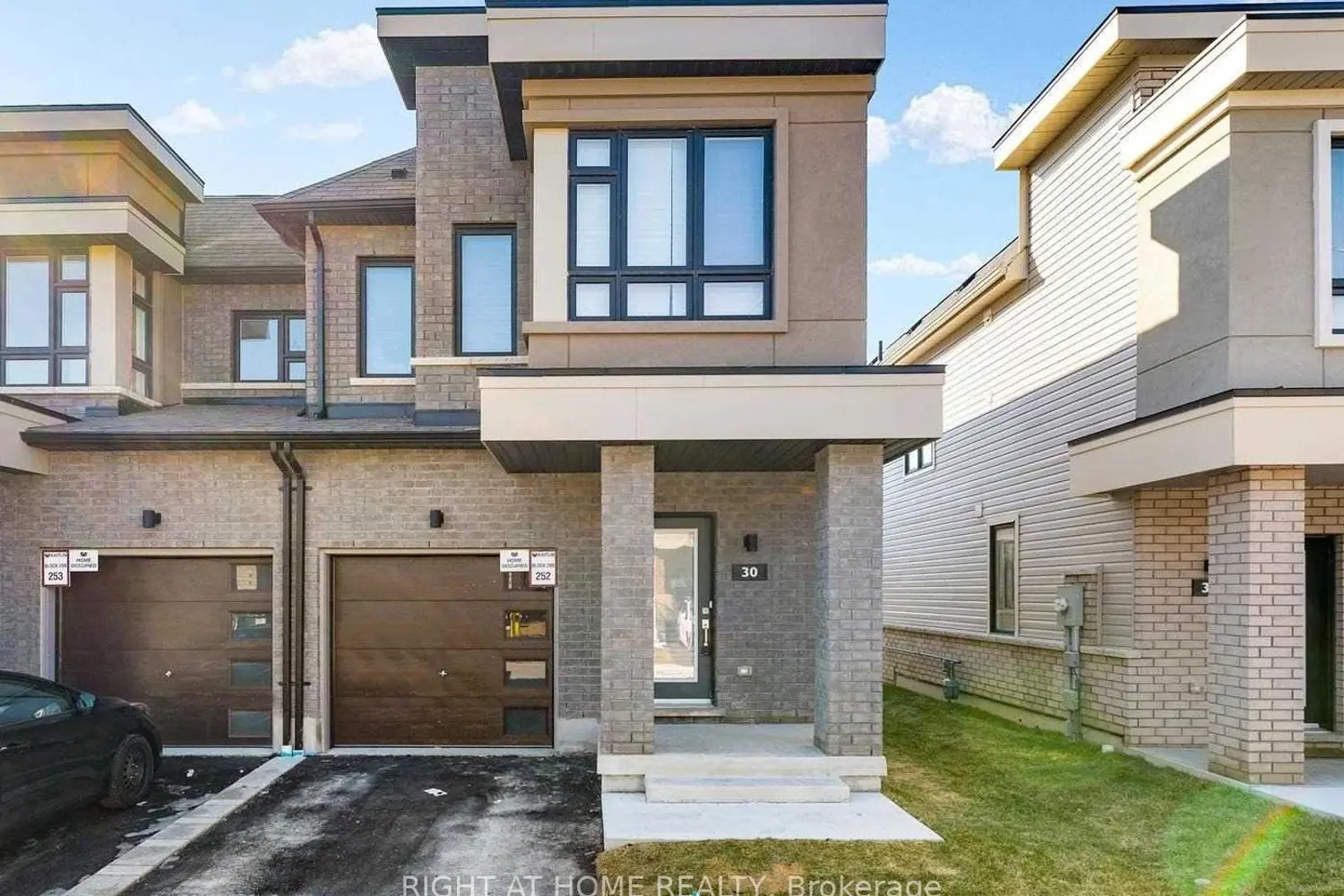 30 Caspian Square