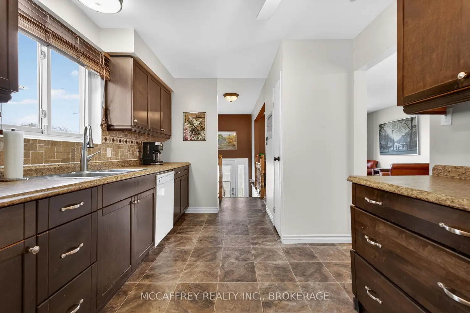 Additional image 6 of 1075 Basswood Place