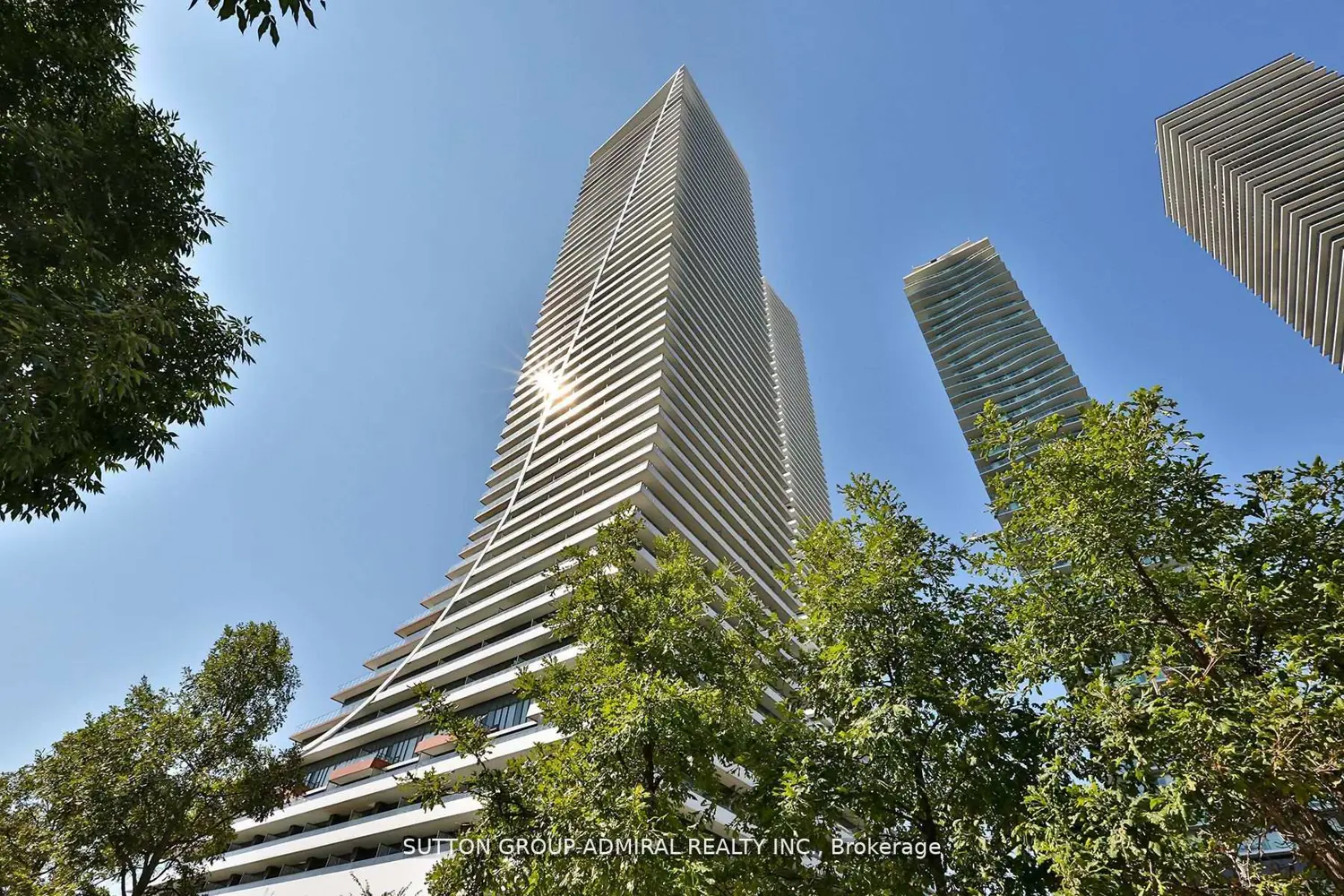 20 Shore Breeze Drive 2901