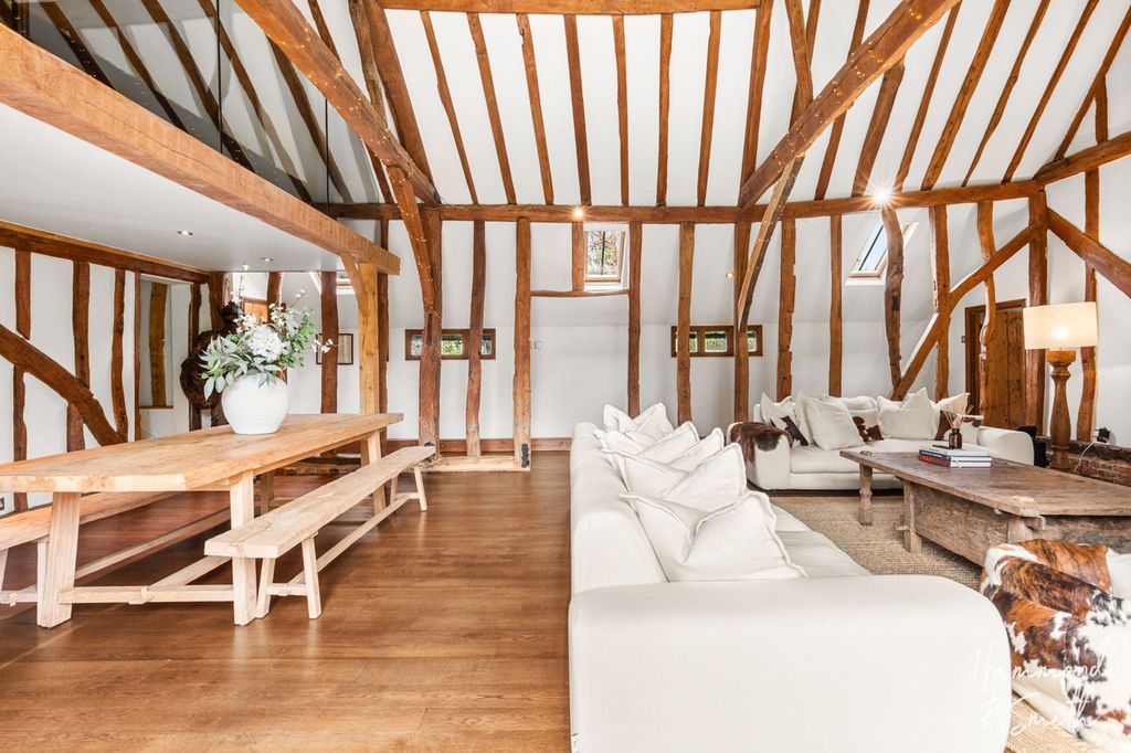 Additional image 12 of 6 bed barn conversion to rentWoodside, Epping CM16
