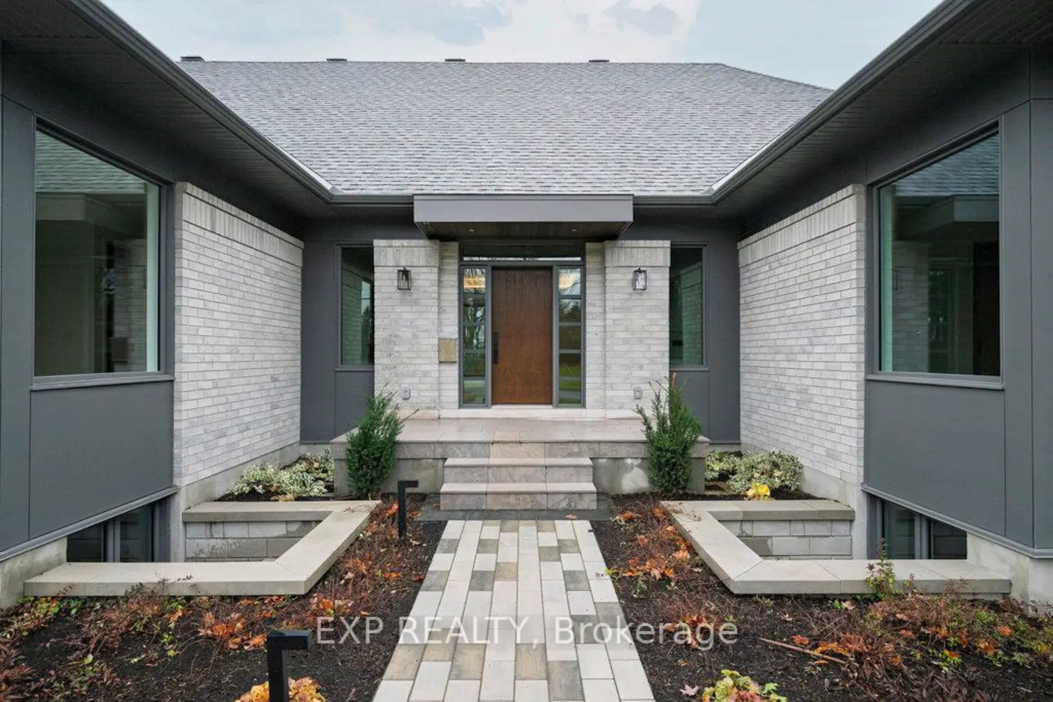 26 Clovelly Road photo 2