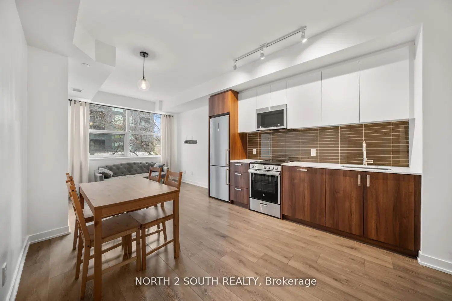 Additional image 5 of 1787 St Clair Avenue 213