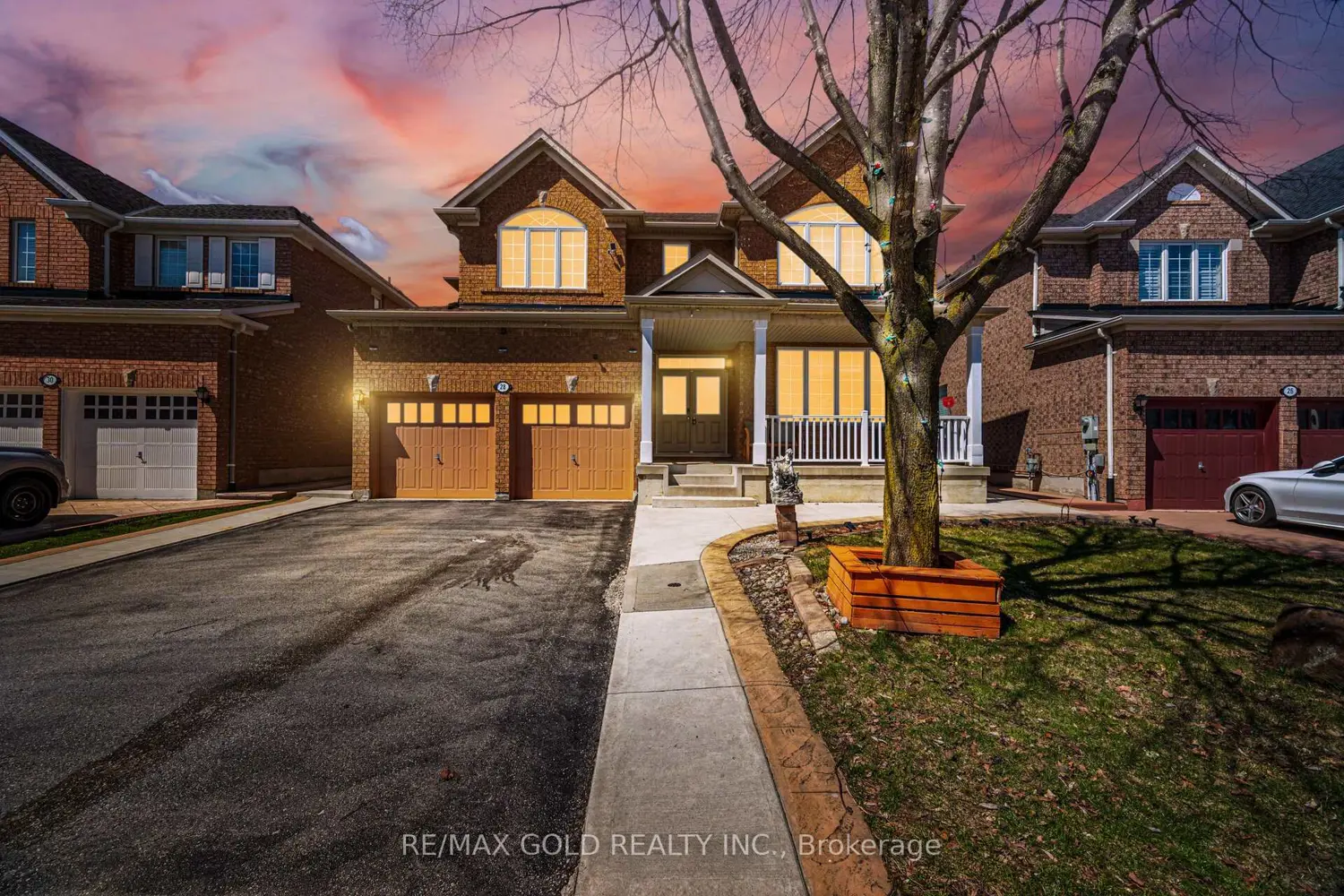 28 Latania Boulevard