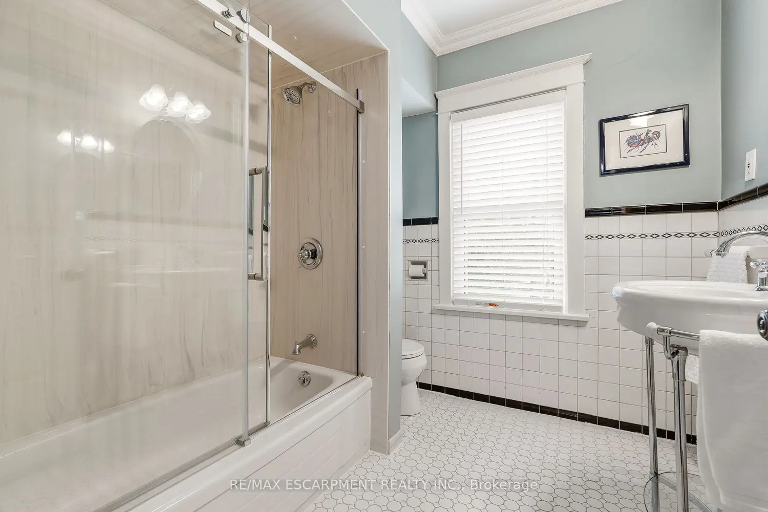Additional image 16 of 2116 Caroline Street