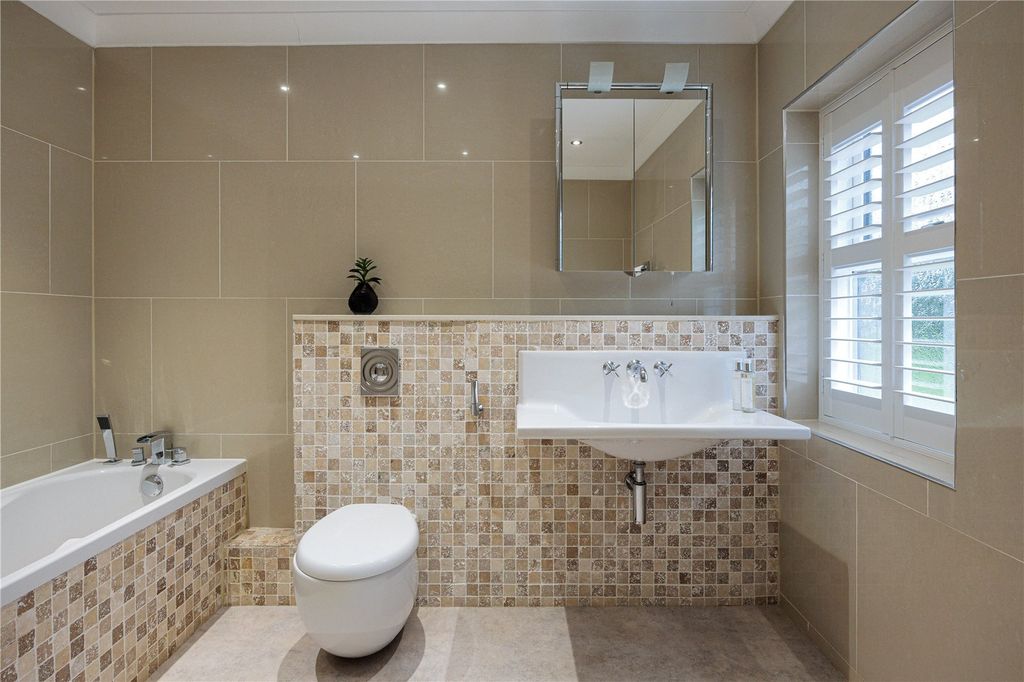 Additional image 20 of 5 bed detached house to rentUnderwood Road, Alderley Edge, Cheshire SK9