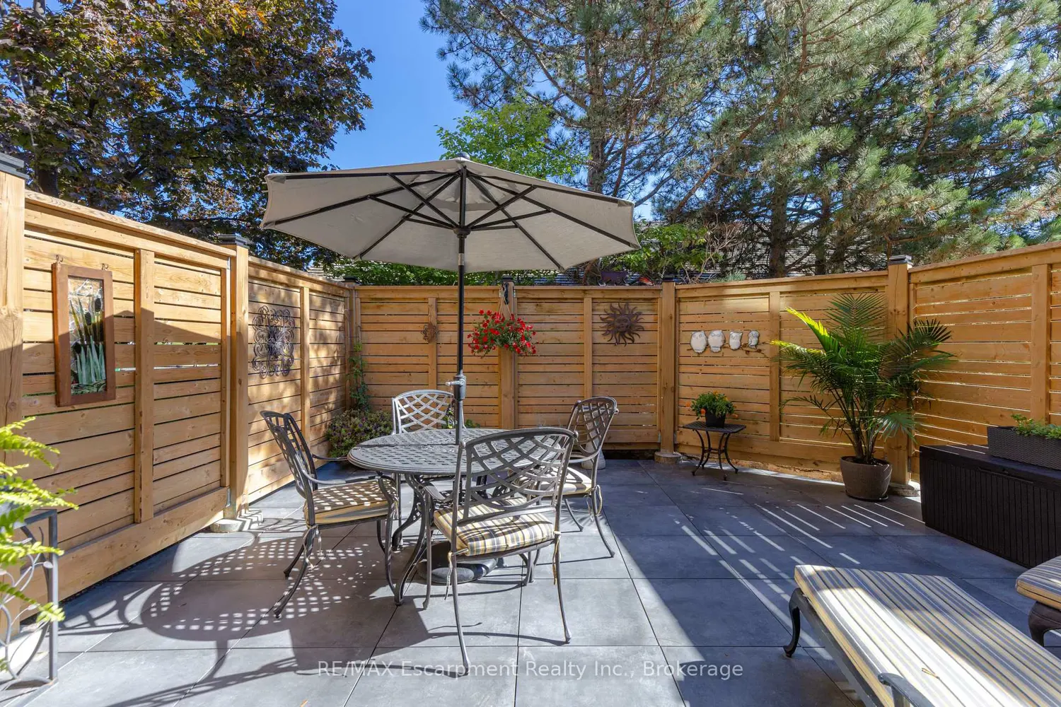 Additional image 5 of 100 Lakeshore Road 303