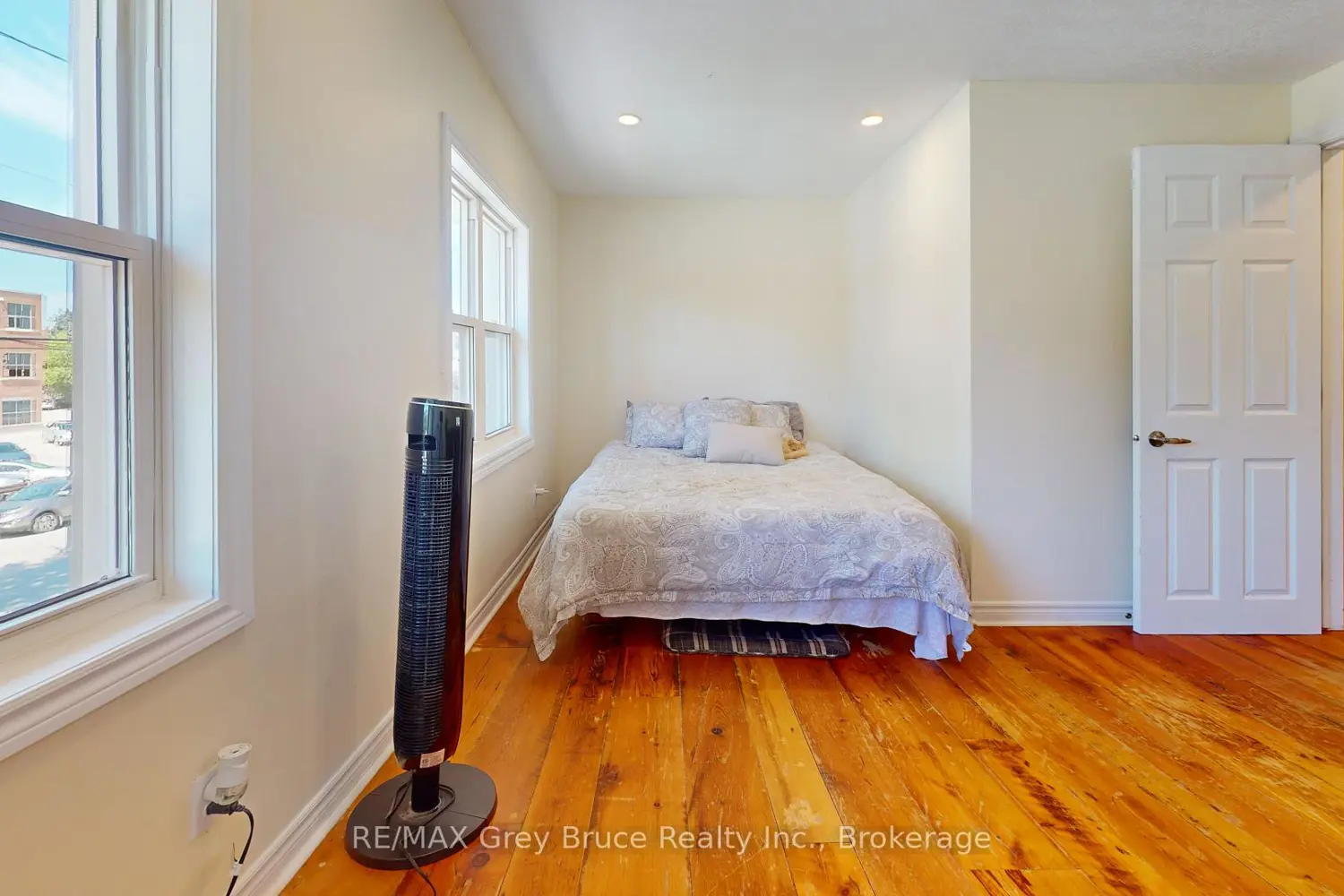 Additional image 15 of 937 4Th Avenue
