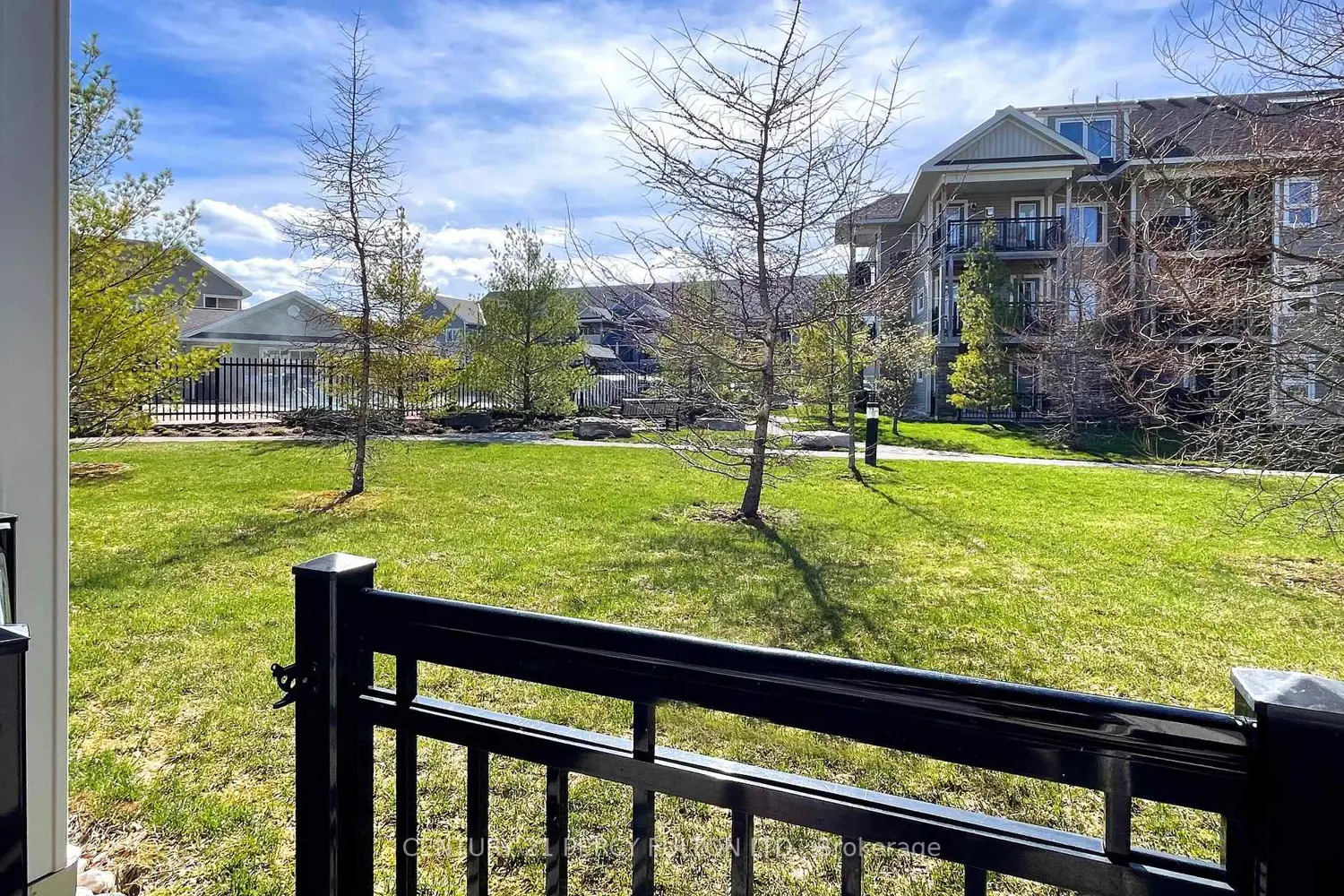 2 Cove Court 107 photo 3