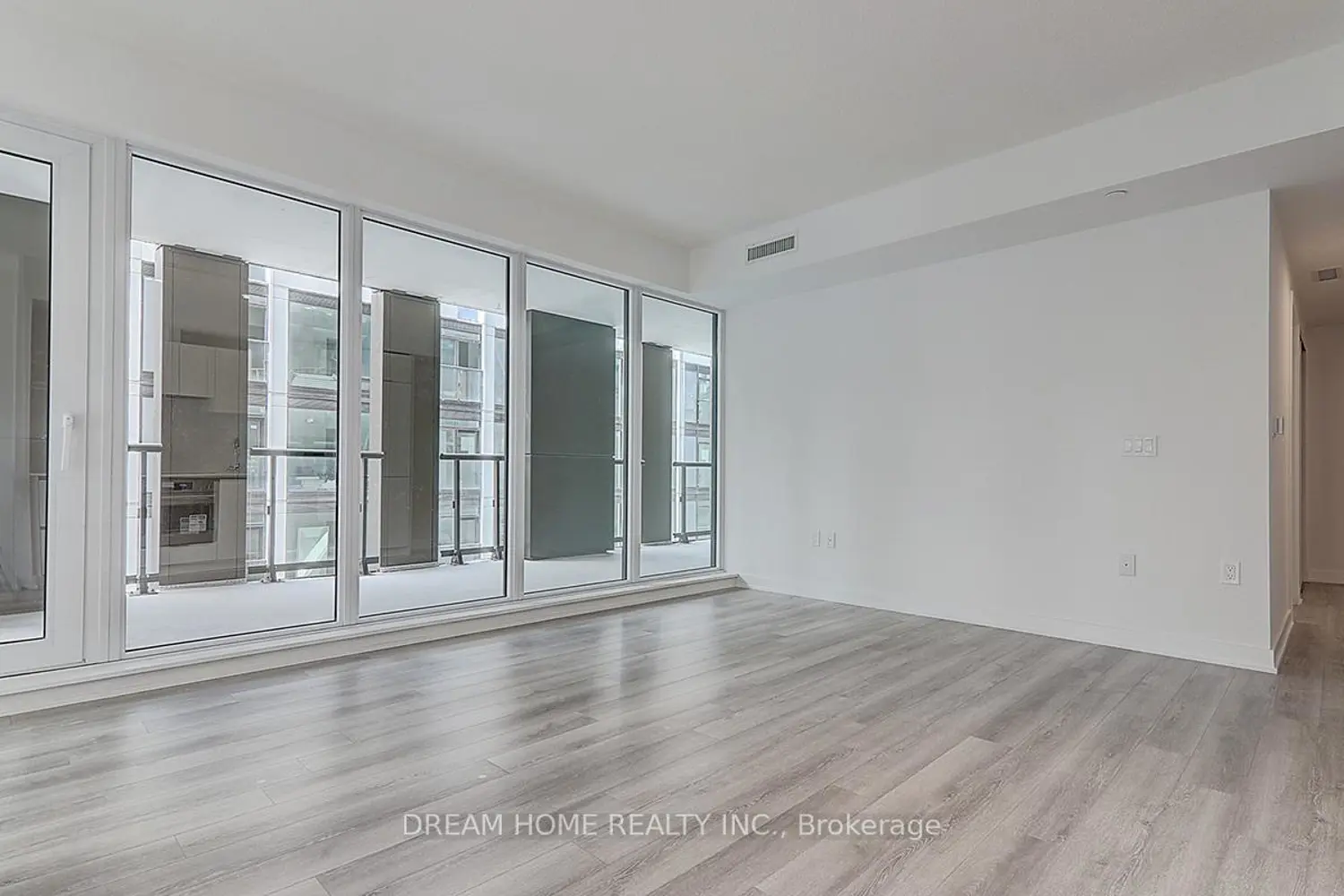 238 Simcoe Street 1608