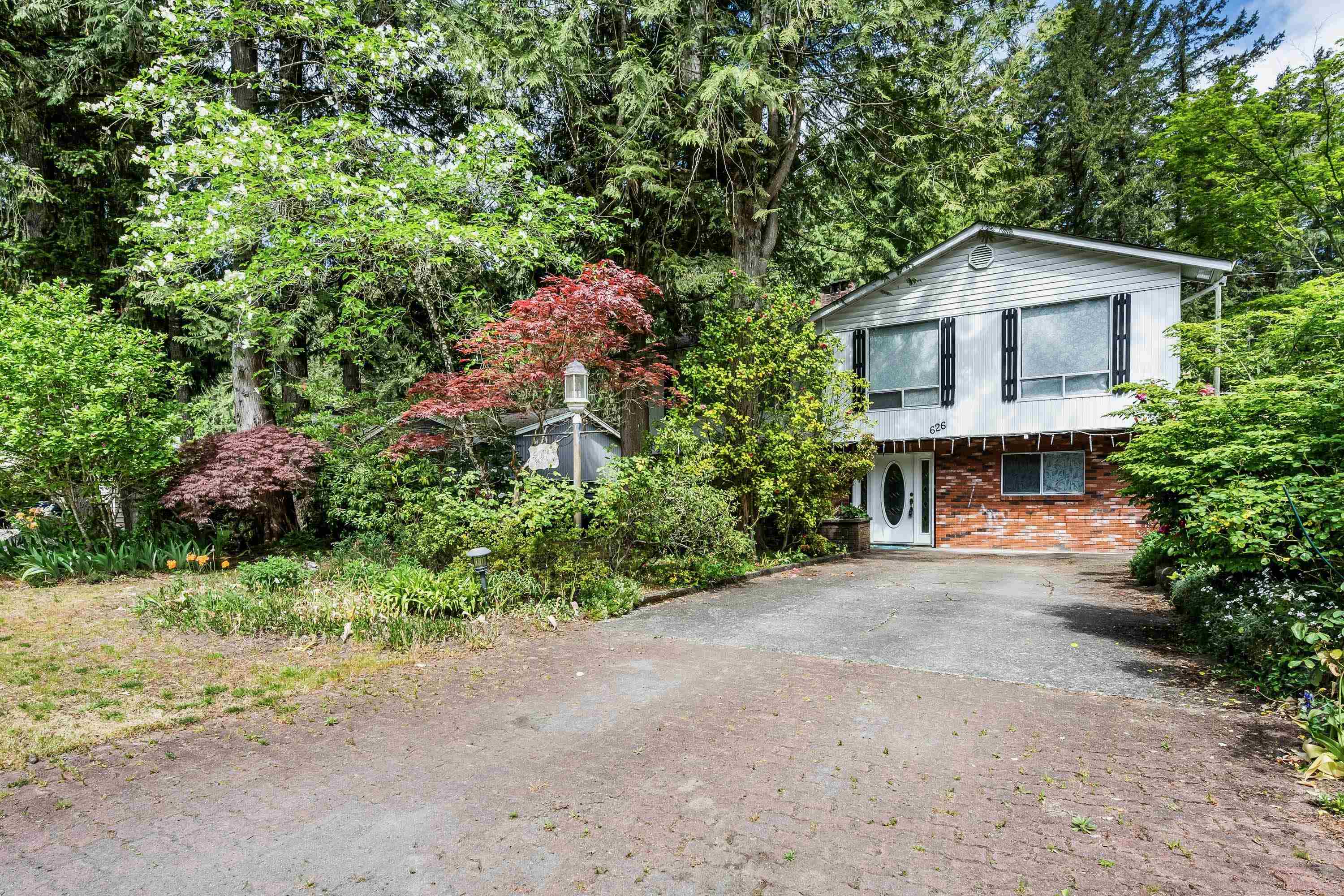 626 Mountain View Road, Cultus Lake, BC, V2R 4Z7