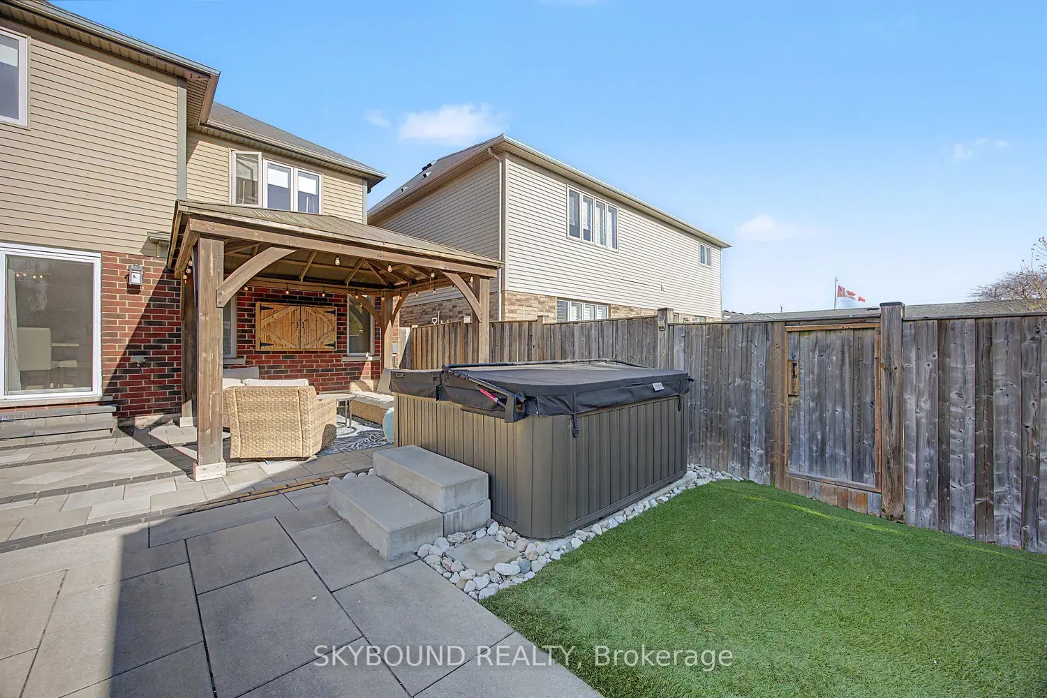 Additional image 16 of 53 Diana Avenue