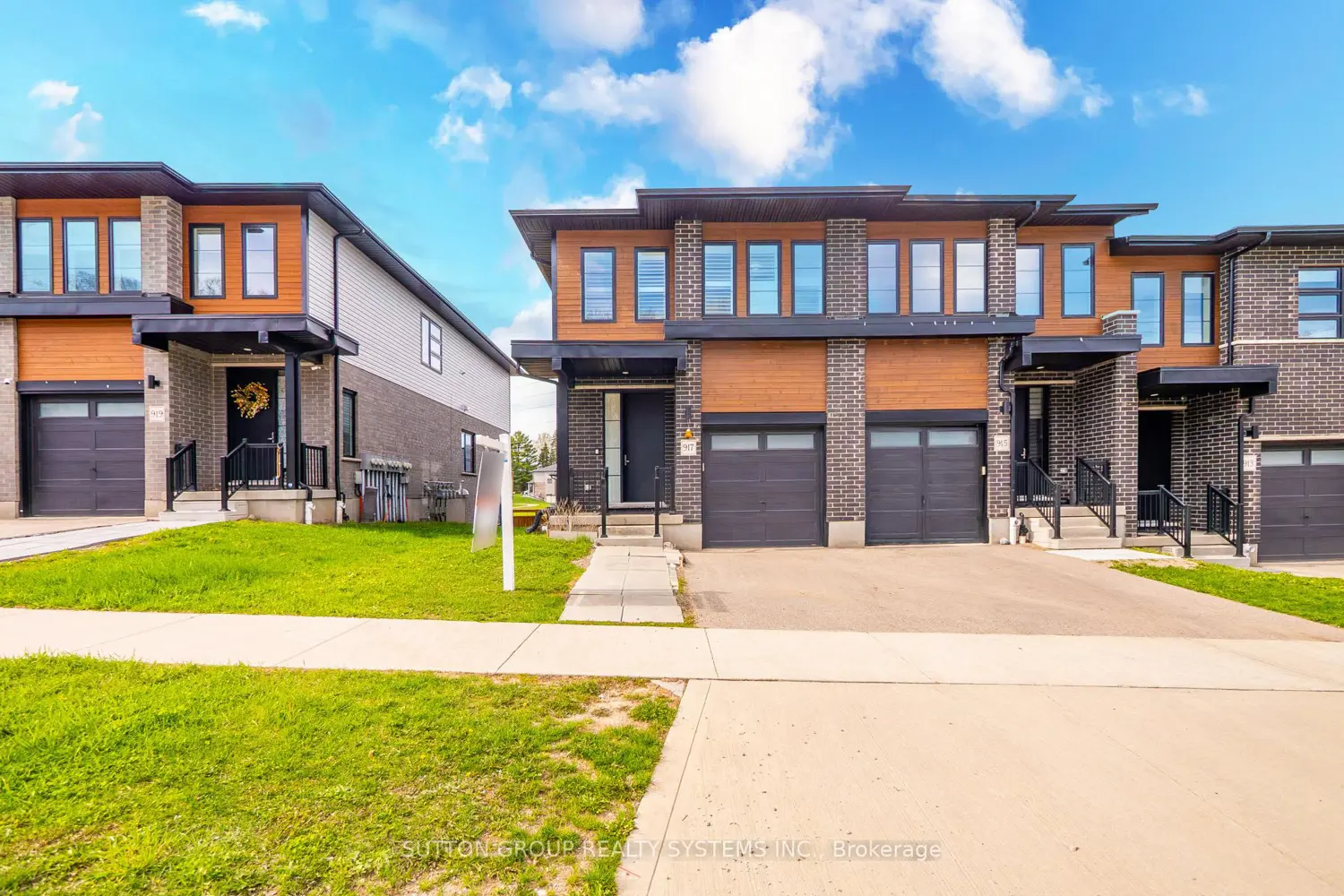 917 Robert Ferrie Drive