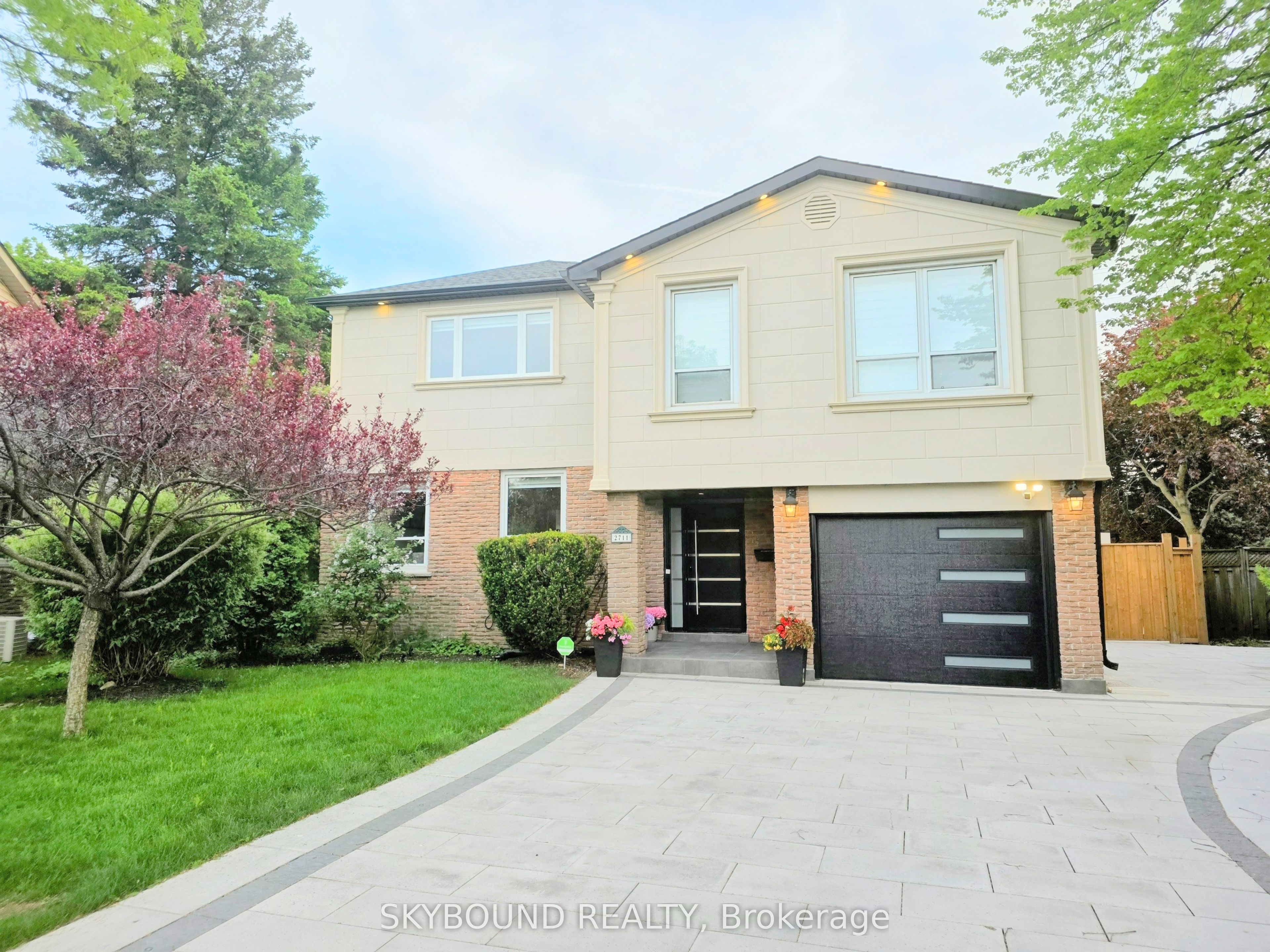 Additional image 2 of 2711 Spruce Needle Court, Mississauga, ON, L5L 1N2