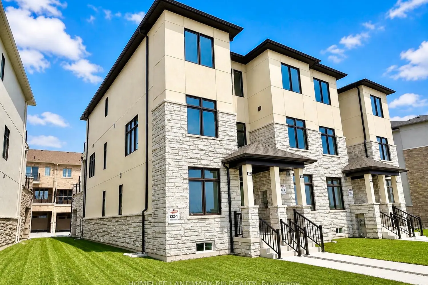 193 Berczy Green Drive