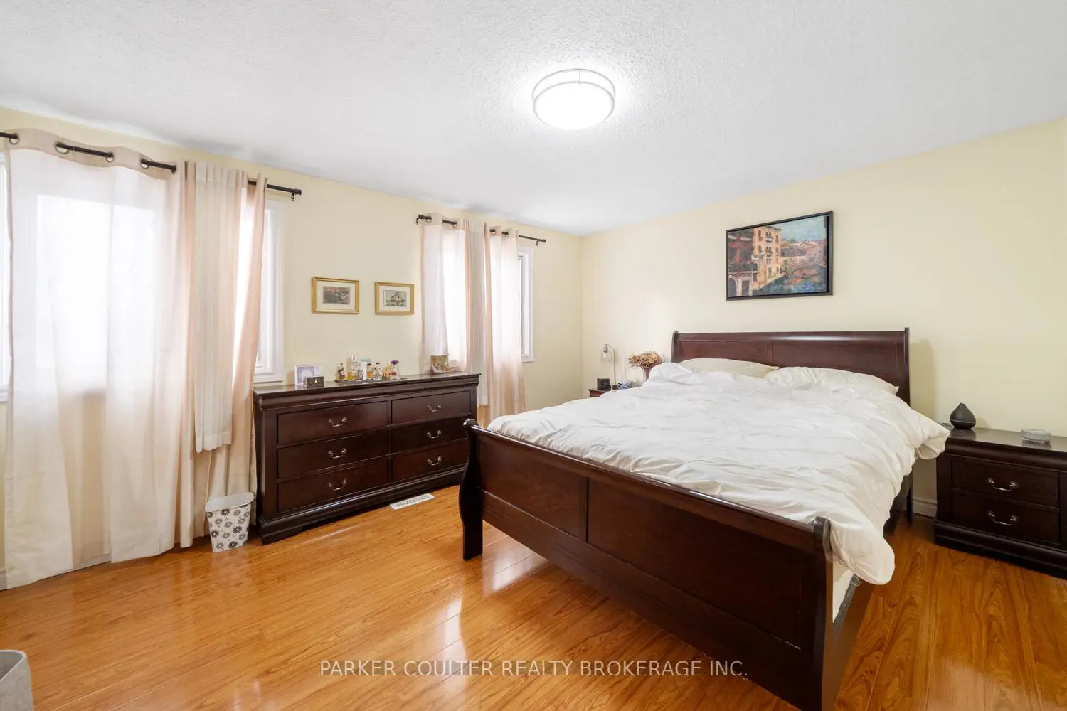Additional image 12 of 261 Rose Street 4