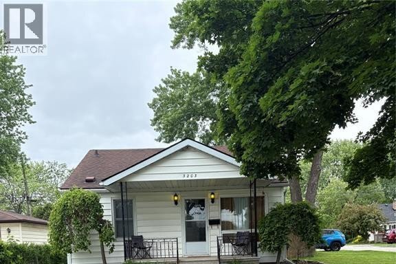 Additional image 8 of 3203 Byng , Windsor, ON, N8W3A1