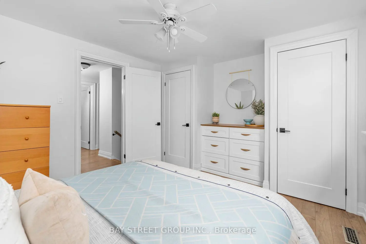 Additional image 12 of 671 Huntingwood Drive 37