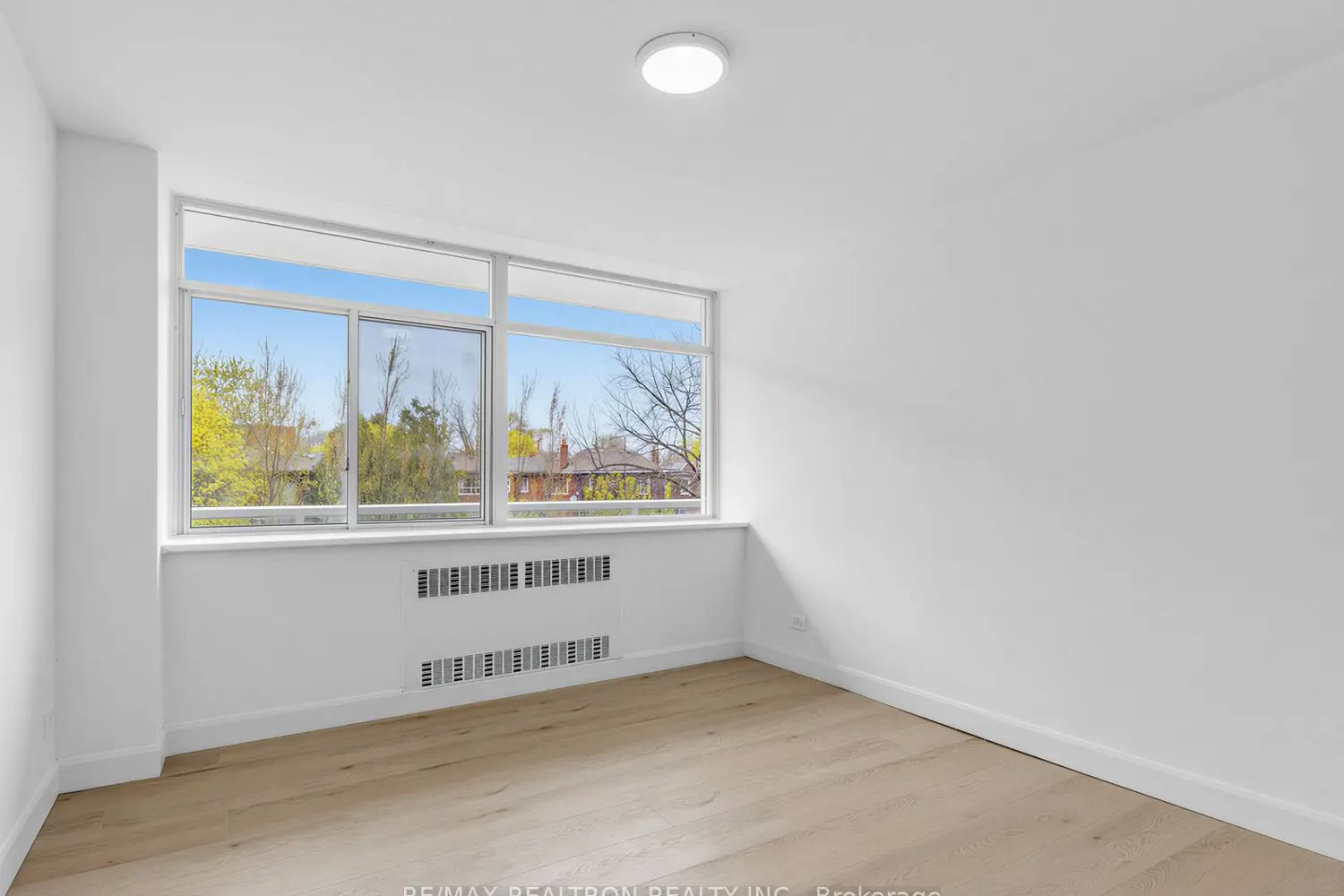 Additional image 16 of 580 Christie Street 302