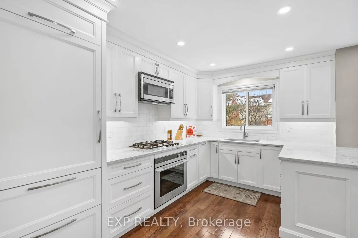 Additional image 5 of 2555 Thomas Street 70