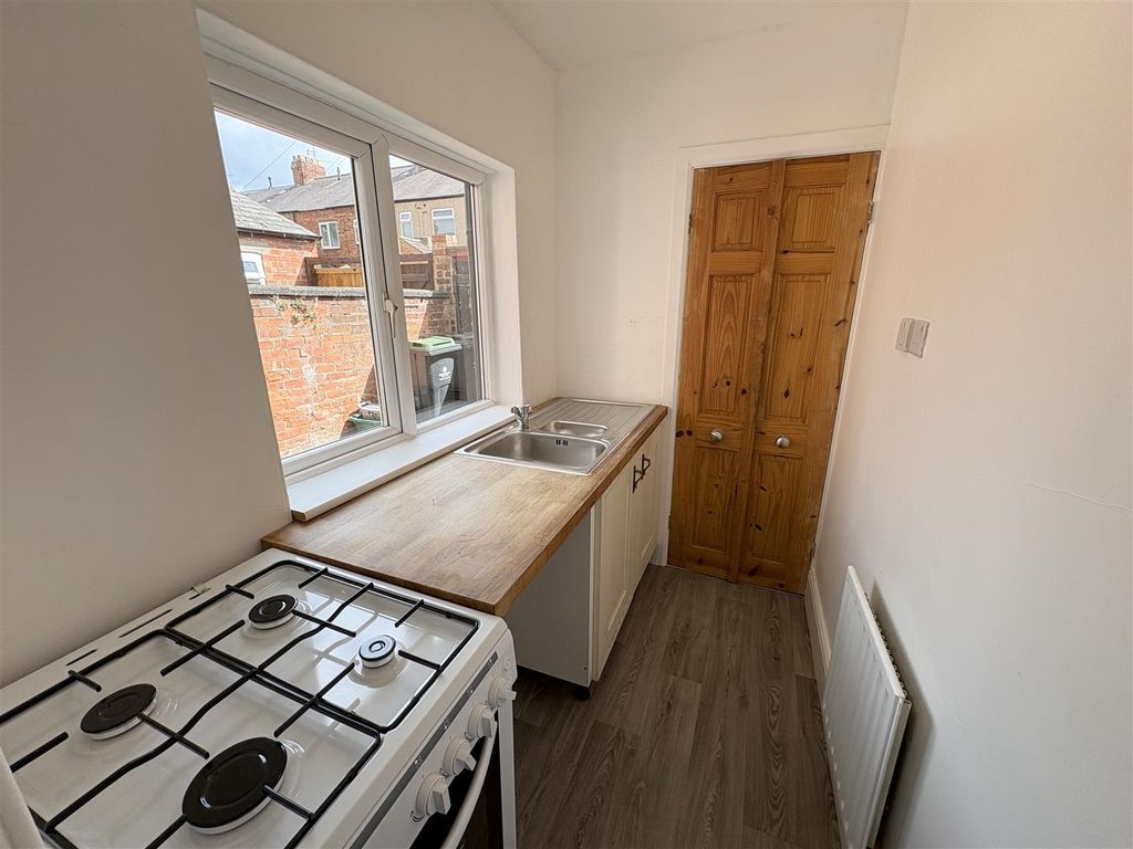 Additional image 5 of 2 bed terraced house to rentBeaconsfield Street, Darlington DL3